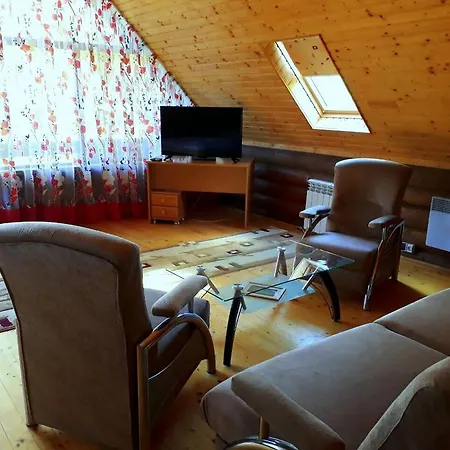 Rancho 555 בית כפרי אוזהורוד